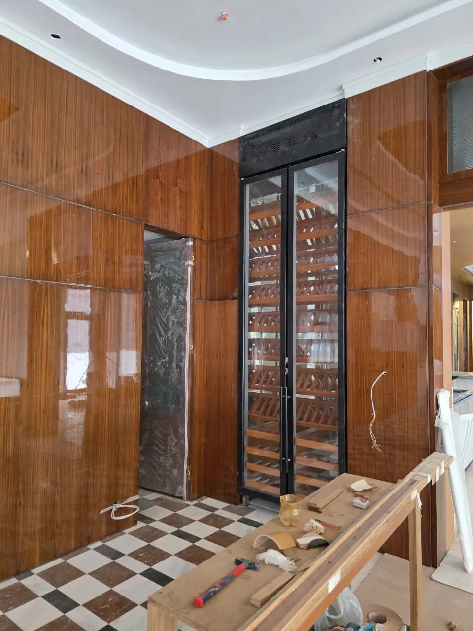NOVIKOV